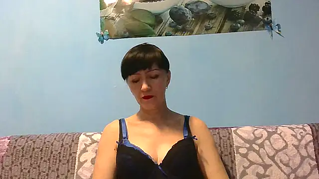 Snapshot of IffetLove42 chatting on April 2026 06:32:02 PM IffetLove42 online show from April 2026 06:32:02 PM