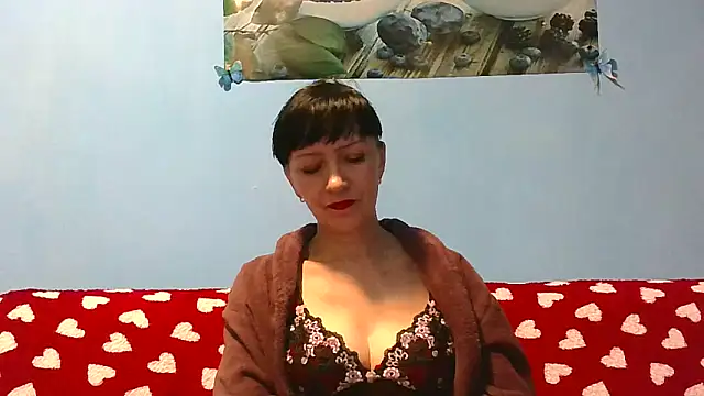 Snapshot of IffetLove42 chatting on April 2026 06:32:01 PM IffetLove42 online show from April 2026 06:32:01 PM