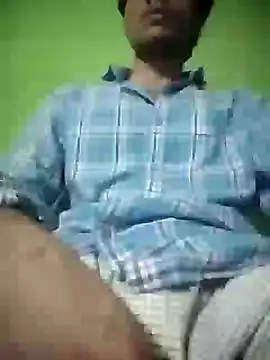 Snapshot of Luckysucks chatting on October 2025 07:16:01 PM Luckysucks online show from October 2025 07:16:01 PM