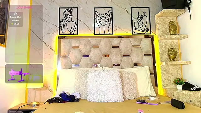 Snapshot of Andrew_Haalls chatting on April 2026 02:32:02 PM Andrew Haalls online show from April 2026 02:32:02 PM