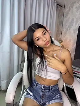 velina18 online show from October 2025 03:43:02 AM