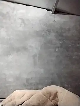 Snapshot of emini-xx chatting on November 2025 09:37:02 PM emini-xx online show from November 2025 09:37:02 PM