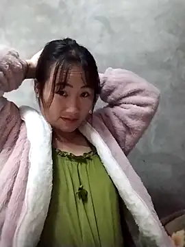 Snapshot of emini-xx chatting on November 2025 02:27:01 PM emini-xx online show from November 2025 02:27:01 PM