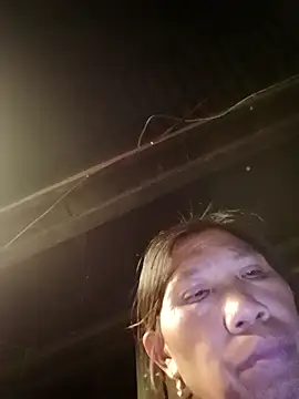 Snapshot of bella-la chatting on December 2025 10:33:01 AM bella-la online show from December 2025 10:33:01 AM