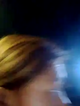 Snapshot of bella-la chatting on January 2026 12:46:02 AM bella-la online show from January 2026 12:46:02 AM