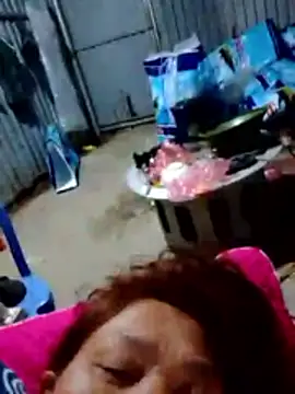 Snapshot of bella-la chatting on January 2026 01:03:01 PM bella-la online show from January 2026 01:03:01 PM