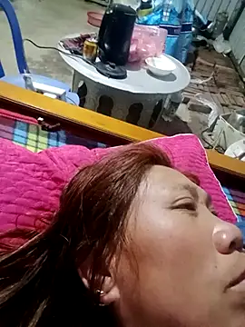 Snapshot of bella-la chatting on February 2026 11:25:01 PM bella-la online show from February 2026 11:25:01 PM