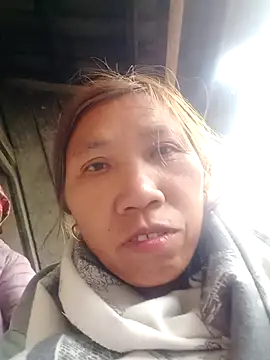 Snapshot of bella-la chatting on February 2026 06:40:02 AM bella-la online show from February 2026 06:40:02 AM