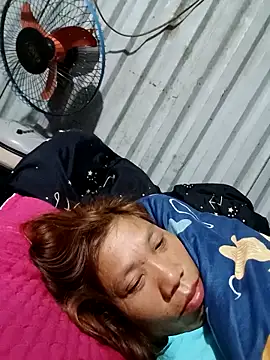 Snapshot of bella-la chatting on February 2026 09:07:01 PM bella-la online show from February 2026 09:07:01 PM