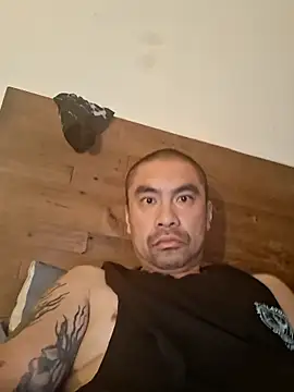 Snapshot of Stronggdragon85 chatting on May 2026 04:56:02 PM Stronggdragon85 online show from May 2026 04:56:02 PM