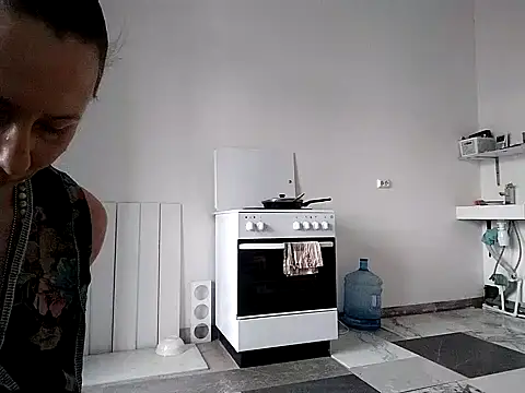 Snapshot of Anneta280671 chatting on April 2026 08:14:01 AM Anneta280671 online show from April 2026 08:14:01 AM