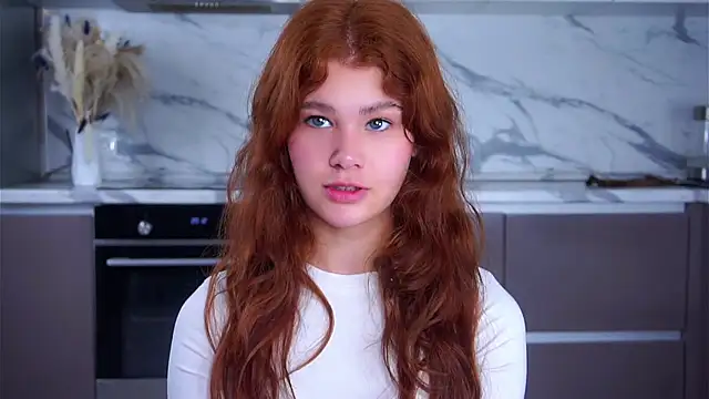 YettaCalabria online show from January 2026 12:20:02 PM