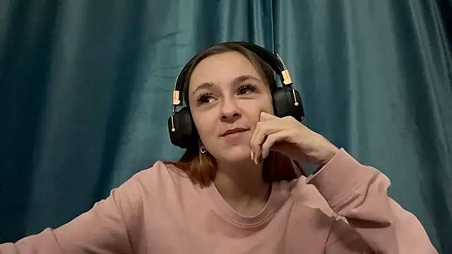 HOTBellakle online show from November 2025 03:11:02 PM