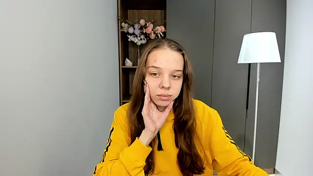 CorazonKlann online show from October 2025 11:25:01 AM