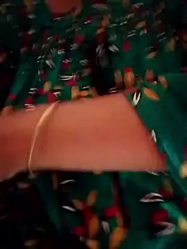 Snapshot of Liza0103 chatting on April 2026 06:11:02 AM Liza0103 online show from April 2026 06:11:02 AM