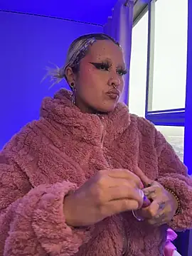 Snapshot of pinkbaddie777 chatting on February 2026 10:30:01 PM pinkbaddie777 online show from February 2026 10:30:01 PM