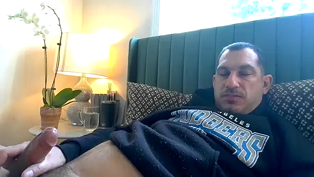 Snapshot of ckraiders84 chatting on April 2026 03:42:02 PM ckraiders84 online show from April 2026 03:42:02 PM