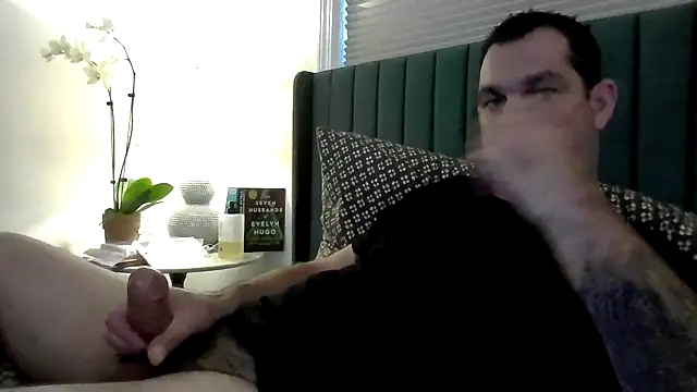 Snapshot of ckraiders84 chatting on April 2026 01:52:02 AM ckraiders84 online show from April 2026 01:52:02 AM