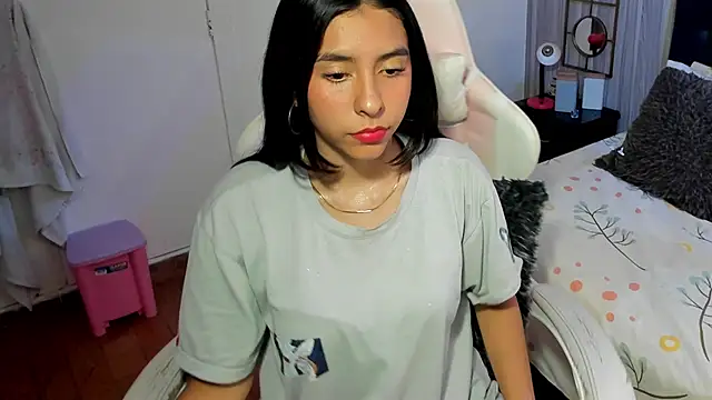 shirley sweet  online show from October 2025 07:48:02 PM