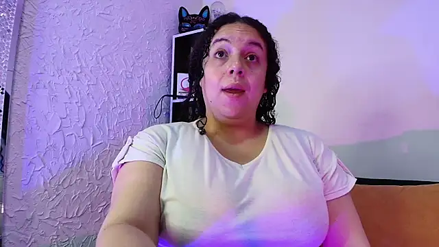 Natasha Amber online show from November 2025 05:33:02 PM