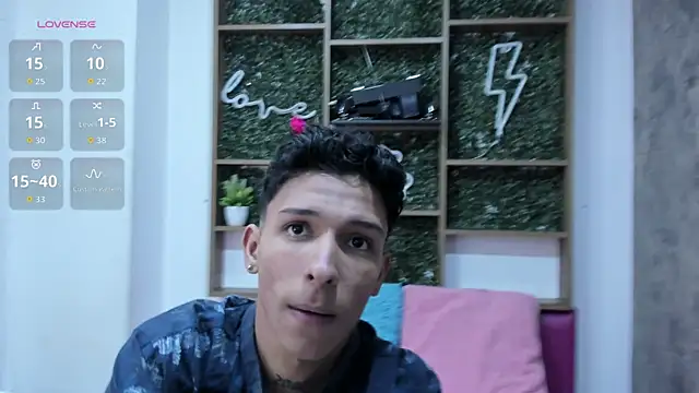 Max Steell online show from November 2025 01:52:01 AM