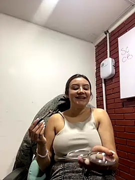 Adrimaretti online show from November 2025 07:35:01 PM