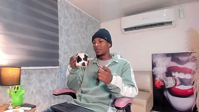 Snapshot of for_itan chatting on November 2025 12:48:02 PM for itan online show from November 2025 12:48:02 PM