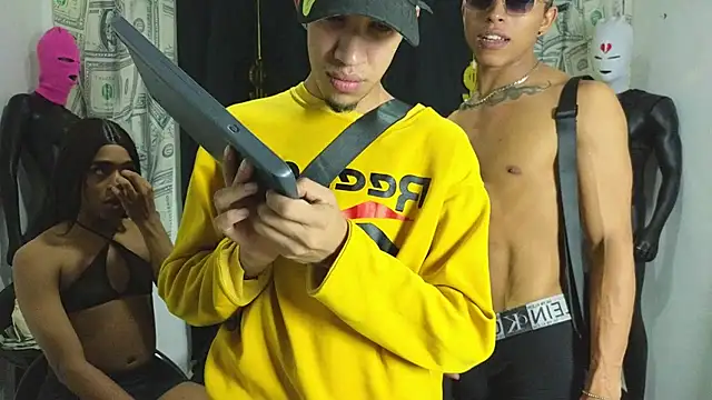 Snapshot of Scoundrel_Room chatting on December 2025 09:24:01 AM Scoundrel Room online show from December 2025 09:24:01 AM