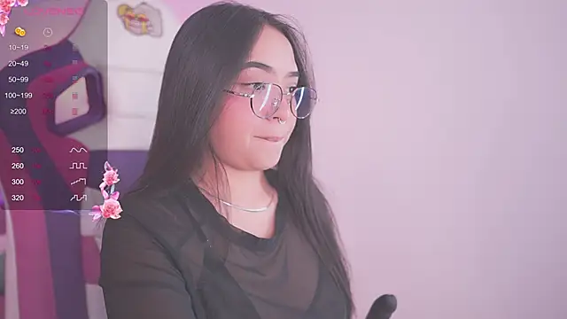 Snapshot of Zaffy_ chatting on November 2025 07:02:02 PM Zaffy online show from November 2025 07:02:02 PM