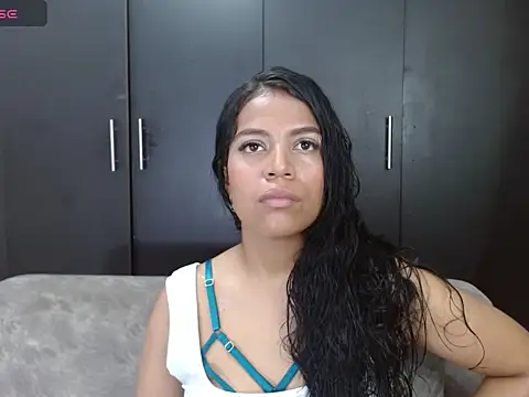 NandyKiss online show from November 2025 02:28:02 PM