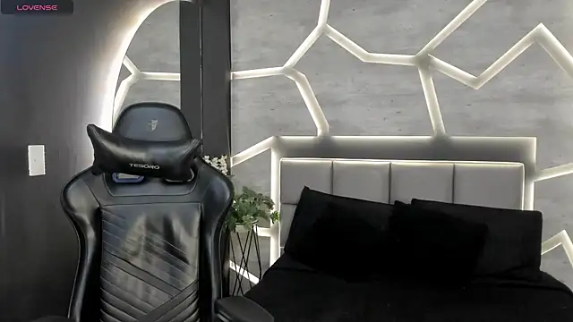 Snapshot of DakotaRussell_ chatting on January 2026 11:14:02 AM DakotaRussell online show from January 2026 11:14:02 AM