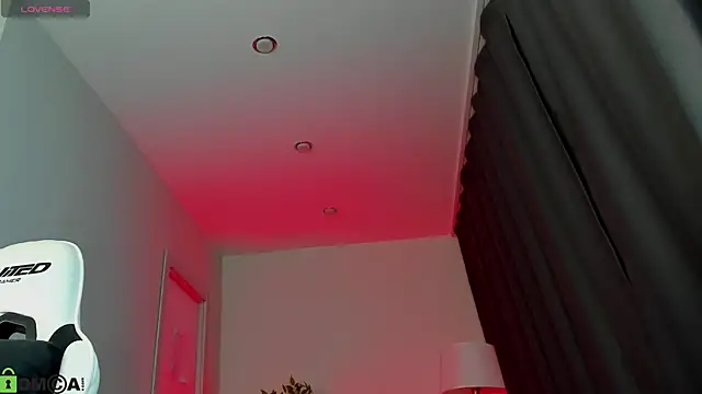 Melanie Ryer online show from December 2025 12:50:02 AM