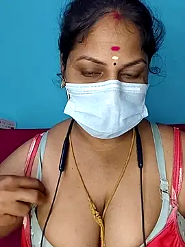 deepikasree143 online show from December 2025 07:34:02 PM