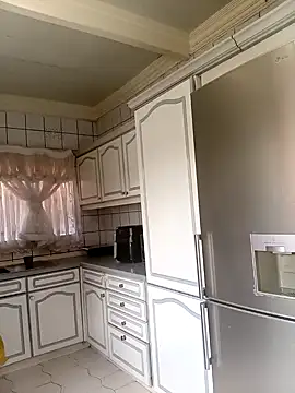 Snapshot of ThickLeeyanaXX chatting on November 2025 01:25:02 PM ThickLeeyanaXX online show from November 2025 01:25:02 PM