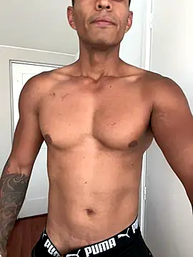 97santiagoo online show from October 2025 12:52:02 PM