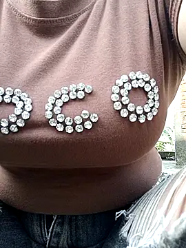 yoyo-mi online show from April 2026 09:37:01 AM