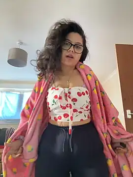 Snapshot of Sexy_MamacitaX chatting on October 2025 10:06:01 AM Sexy MamacitaX online show from October 2025 10:06:01 AM