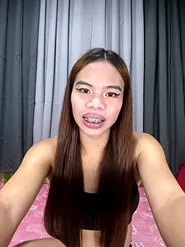 kierra fox online show from November 2025 01:48:01 PM