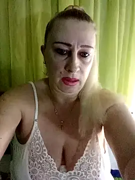 Esenia505 online show from April 2026 02:31:01 AM