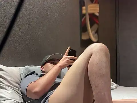 Snapshot of Bbydaddy_0 chatting on April 2026 01:03:01 AM Bbydaddy 0 online show from April 2026 01:03:01 AM