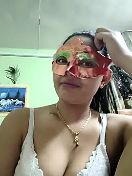 Snapshot of DesiBomb_ chatting on October 2025 01:35:02 PM DesiBomb  online show from October 2025 01:35:02 PM