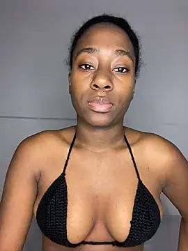 Snapshot of milarain chatting on April 2026 01:38:02 AM milarain online show from April 2026 01:38:02 AM