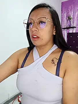 Alanafire online show from December 2025 12:47:02 PM