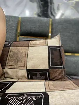 Snapshot of Heena_Sharma982 chatting on March 2026 05:49:02 PM Heena Sharma982 online show from March 2026 05:49:02 PM