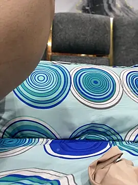 Snapshot of Heena_Sharma982 chatting on April 2026 07:06:02 PM Heena Sharma982 online show from April 2026 07:06:02 PM