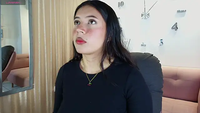 KamyGlam online show from February 2026 08:01:02 PM