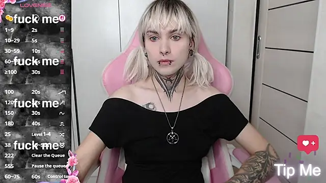 Snapshot of ElixabetANG chatting on November 2025 12:38:02 AM ElixabetANG online show from November 2025 12:38:02 AM