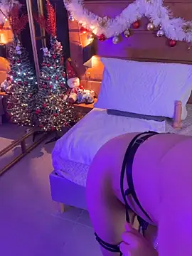 milena kiitty online show from December 2025 01:26:01 PM