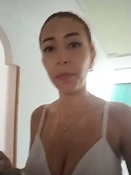 julialex  online show from February 2026 07:10:01 PM