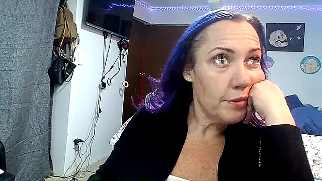 Snapshot of kristallic chatting on December 2025 09:26:01 AM kristallic online show from December 2025 09:26:01 AM